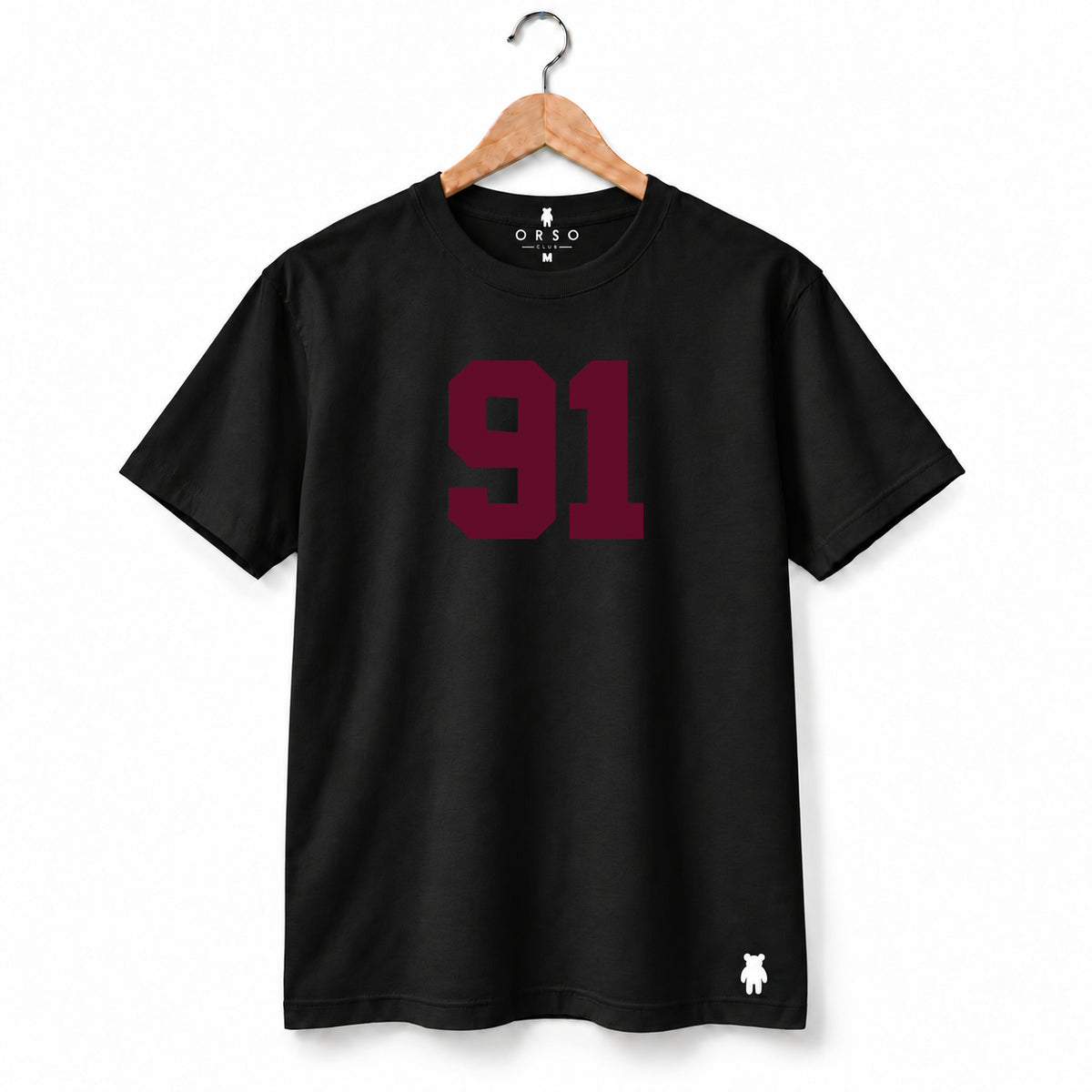 Orso 91 — masculina, camiseta preta, número bordo; modelagem Club de Tennis